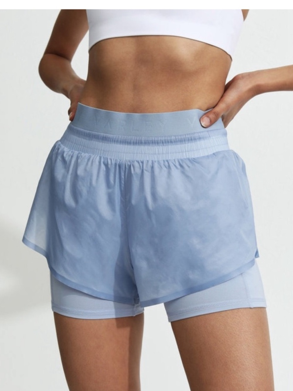 NWT Varley | Fresno short | zen blue | small
